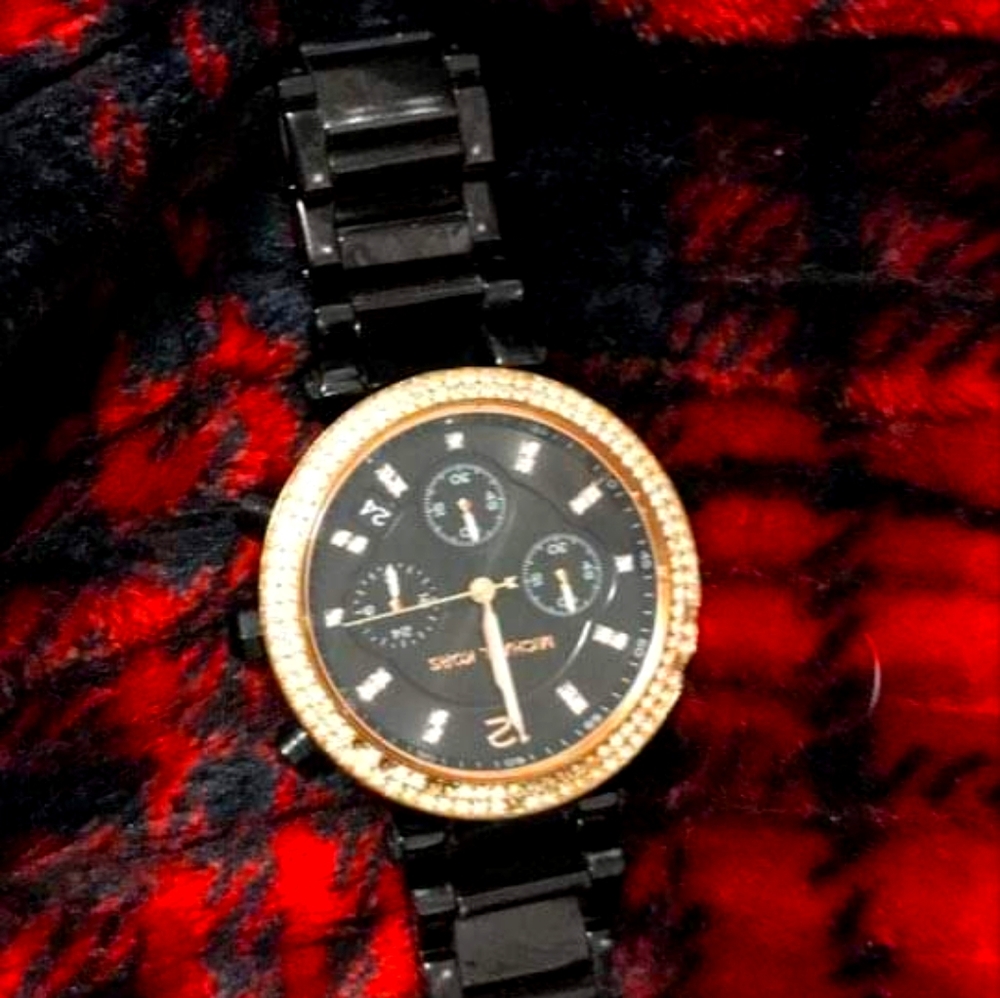 Watch - Picture 1 of 1